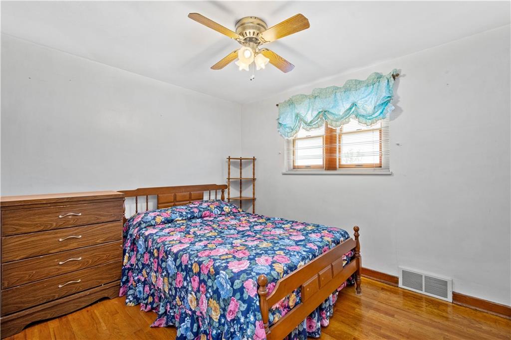 3735 Willett Road Pittsburgh, PA 15227 - Photo 11 of 25 Gallery Image 11