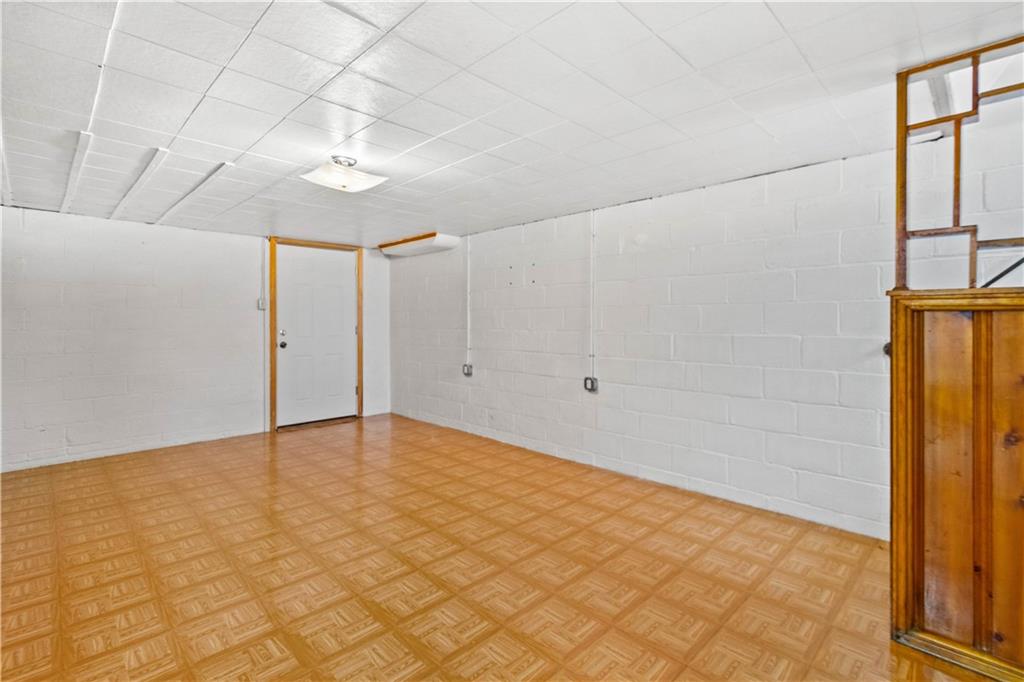 3735 Willett Road Pittsburgh, PA 15227 - Photo 17 of 25 Gallery Image 17