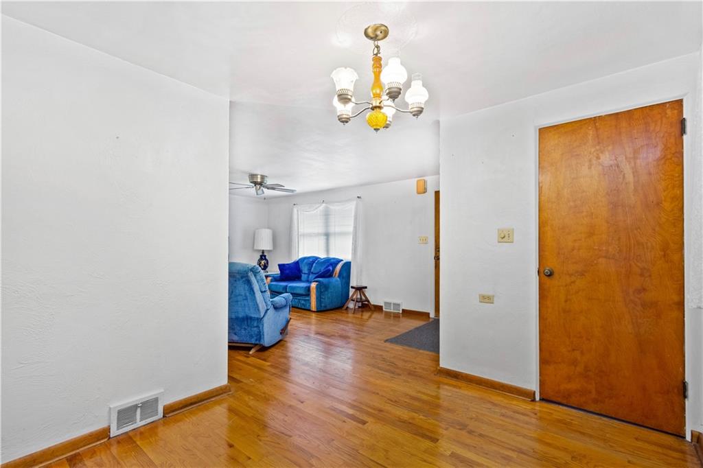 3735 Willett Road Pittsburgh, PA 15227 - Photo 8 of 25 Gallery Image 8