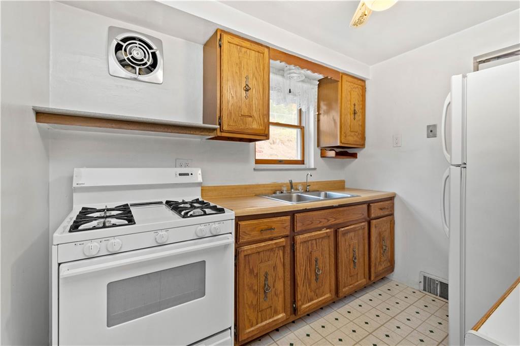 3735 Willett Road Pittsburgh, PA 15227 - Photo 9 of 25 Gallery Image 9