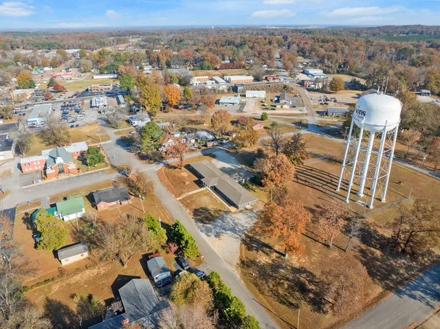 a picture of a room with a white wall