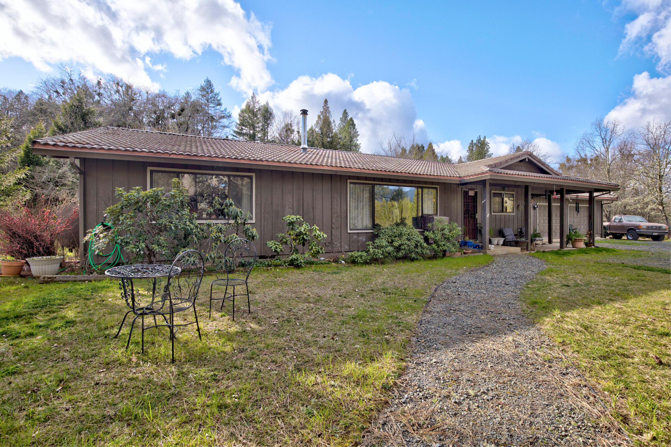 334 Murphy Creek Road Grants Pass, OR 97527 - Photo 1 of 51 murphycr006
