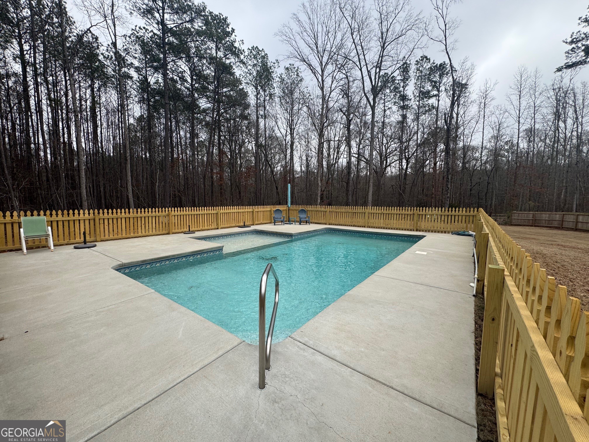 19 Allison Road Moreland, GA 30259 - Photo 3 of 19 Perfect shape for laps, sports, playing AND with a large SUNNING SHELF!