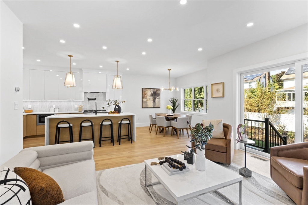 435 Albemarle Road, Unit 435 Newton, MA 02460 - Photo 12 of 42