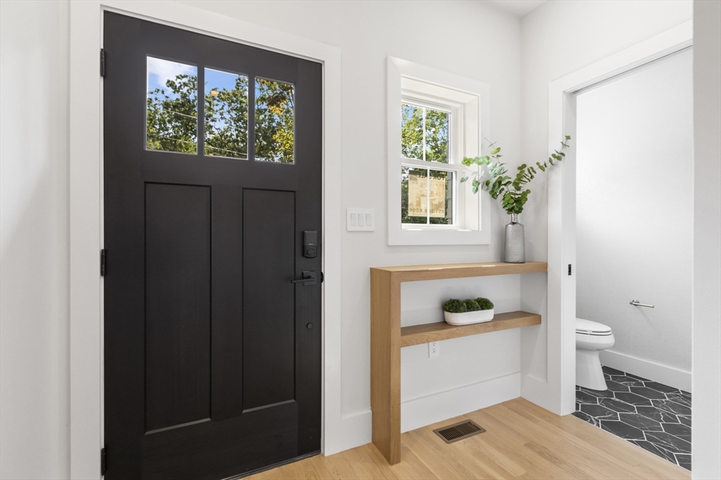 435 Albemarle Road, Unit 435 Newton, MA 02460 - Photo 3 of 42