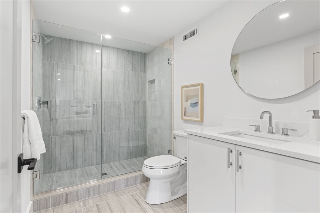 435 Albemarle Road, Unit 435 Newton, MA 02460 - Photo 32 of 42