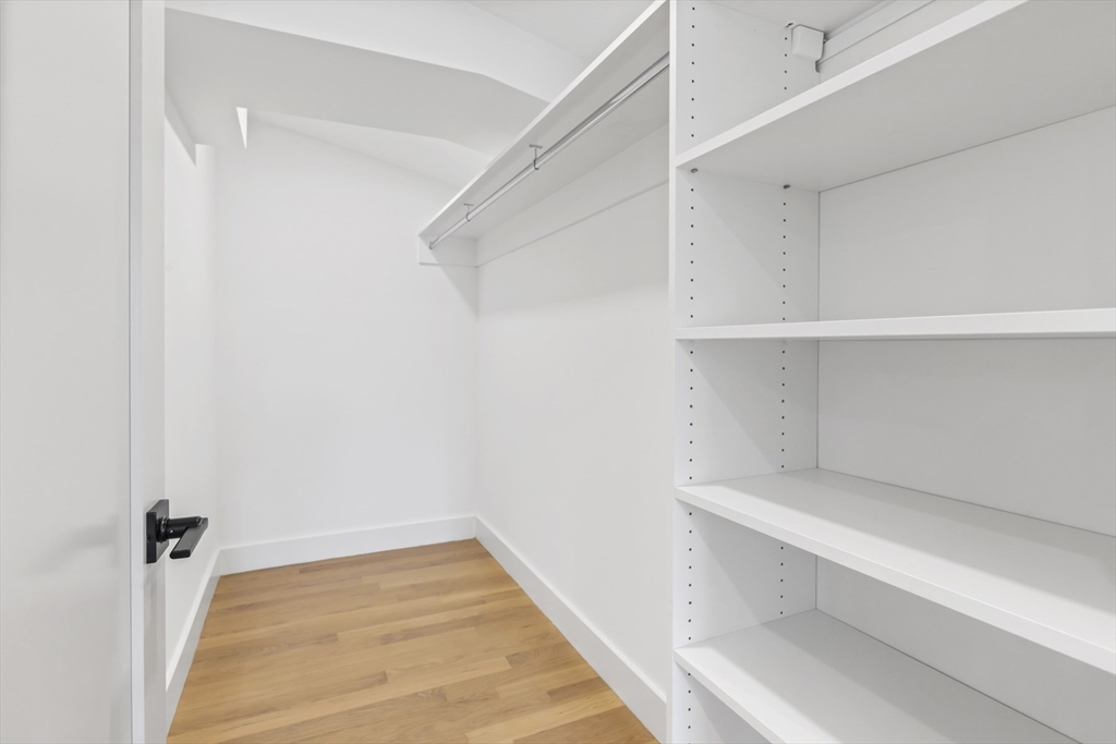 435 Albemarle Road, Unit 435 Newton, MA 02460 - Photo 33 of 42