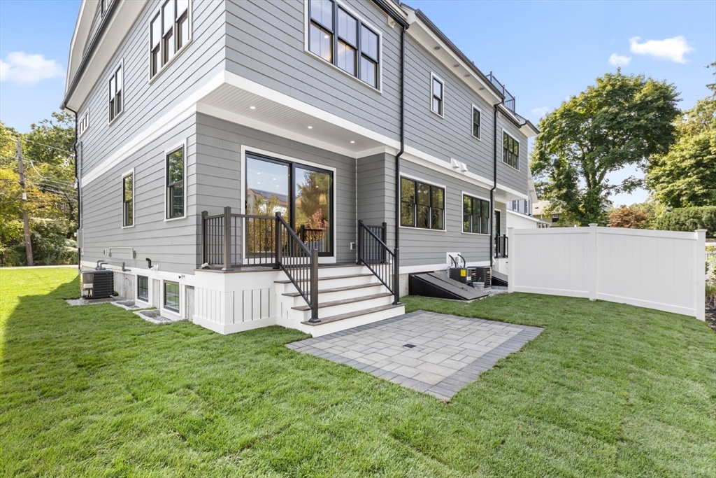 435 Albemarle Road, Unit 435 Newton, MA 02460 - Photo 41 of 42