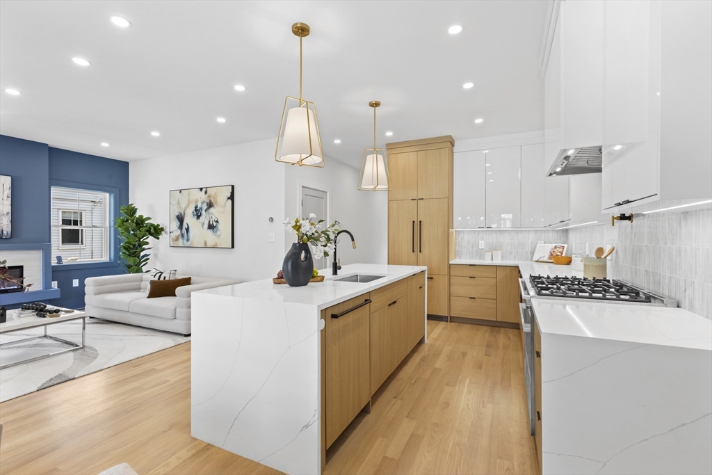 435 Albemarle Road, Unit 435 Newton, MA 02460 - Photo 7 of 42