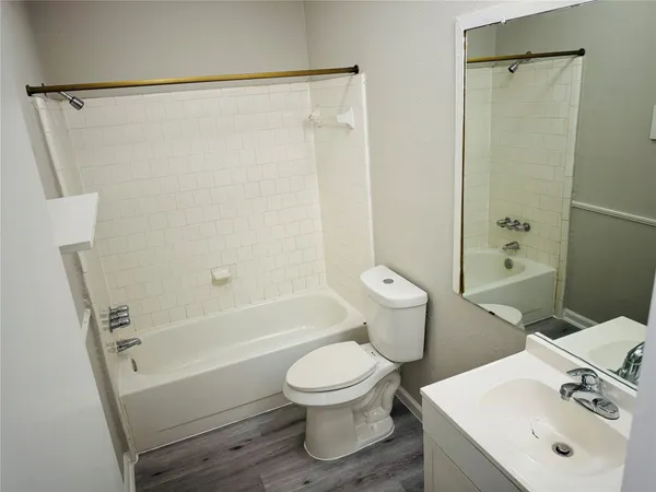 $1,700 | 15603 Raven Trail, Missouri City, TX 77489