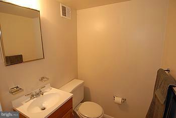 1509 Woodwell Road Silver Spring, MD 20906 - Photo 2 of 29 Bath