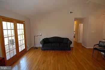 1509 Woodwell Road Silver Spring, MD 20906 - Photo 4 of 29 Living Room