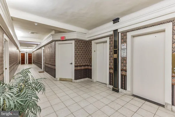 $1,385 | 250 South 13th Street, Unit 8F, Philadelphia, PA 19107