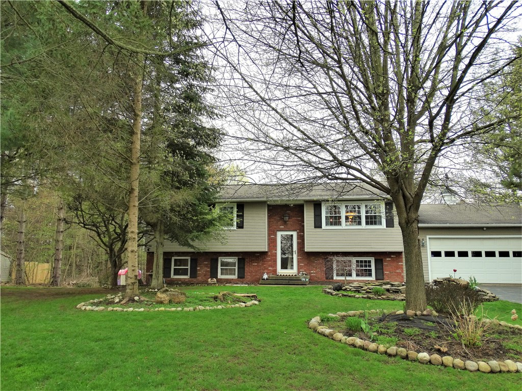 Welcome Home to 3615 Daansen Road.  Perched up on