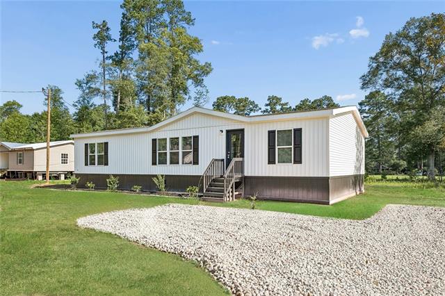 30625 Tamjulon Road Albany, LA 70711 - Photo 2 of 19