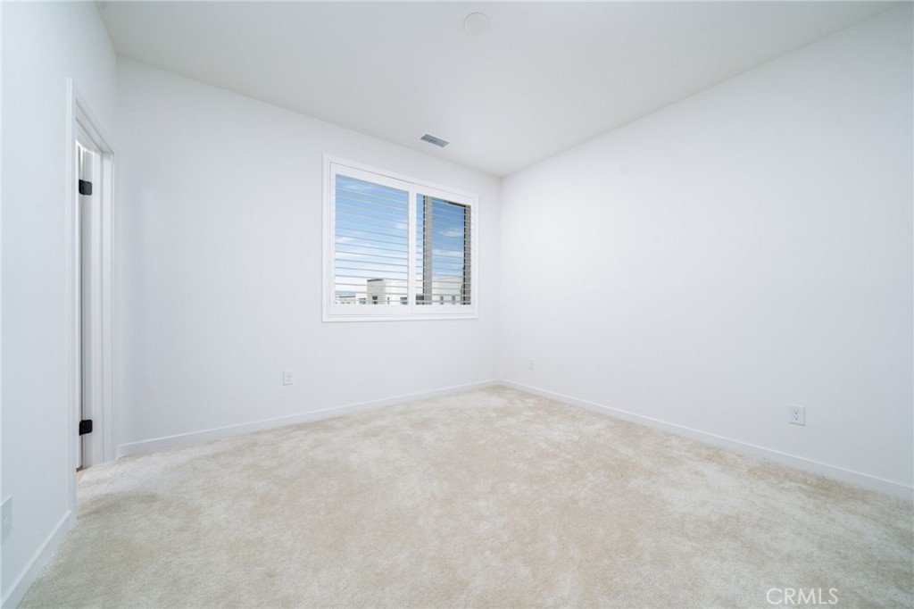 26938 Tanager Newhall, CA 91321 - Photo 12 of 30