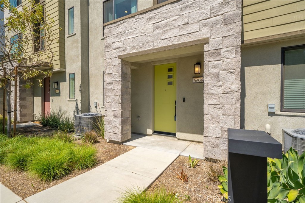 26938 Tanager Newhall, CA 91321 - Photo 18 of 30