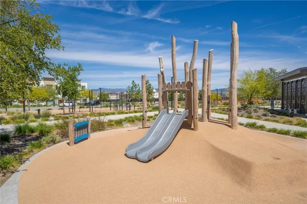 $600,000 | 26938 Tanager, Newhall, CA 91321