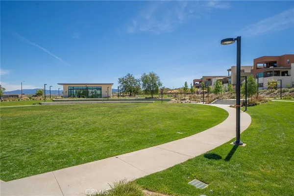 $600,000 | 26938 Tanager, Newhall, CA 91321