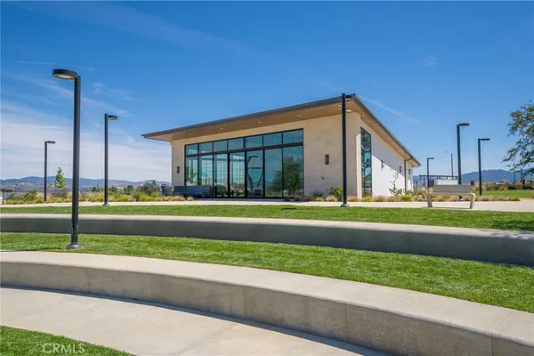 $600,000 | 26938 Tanager, Newhall, CA 91321