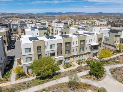 $600,000 | 26938 Tanager, Newhall, CA 91321