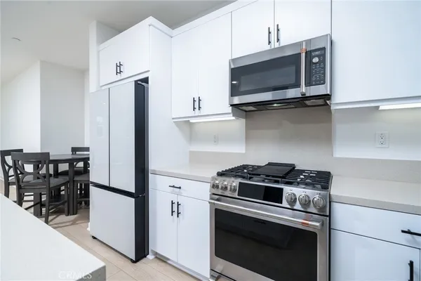 $600,000 | 26938 Tanager, Newhall, CA 91321