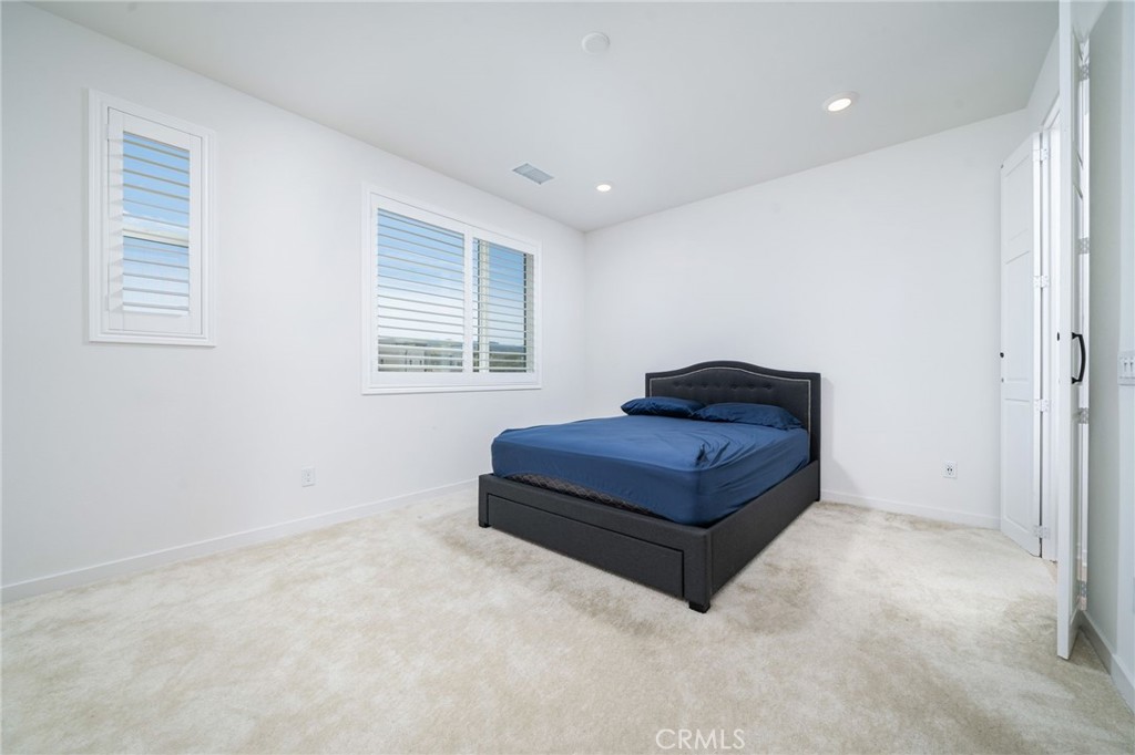 26938 Tanager Newhall, CA 91321 - Photo 9 of 30