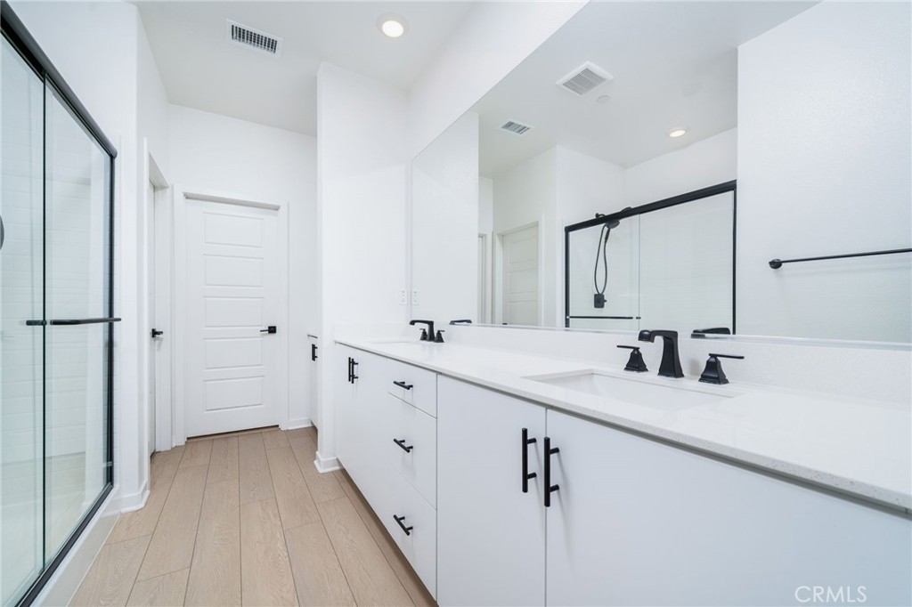 26938 Tanager Newhall, CA 91321 - Photo 10 of 30