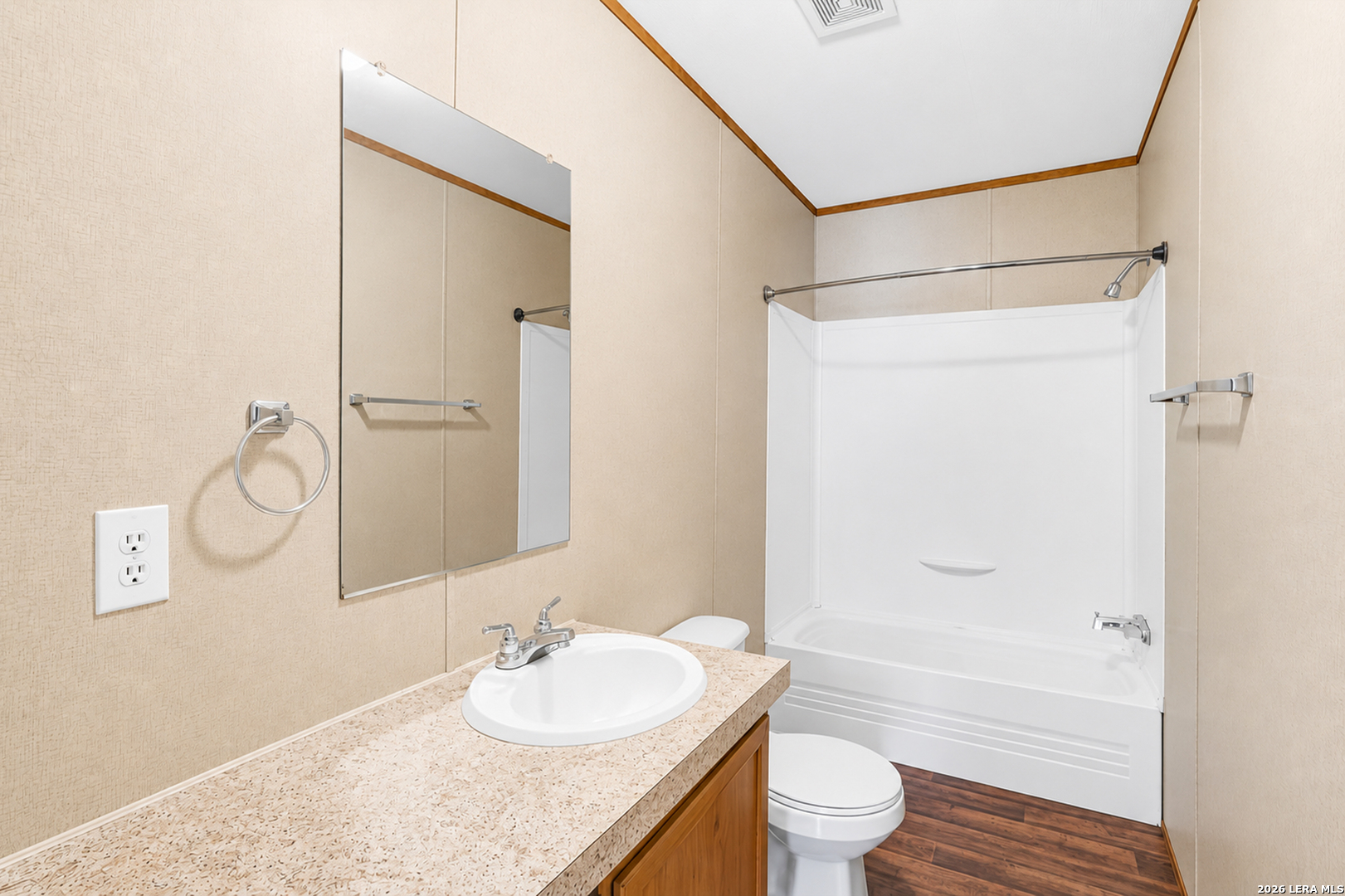 646 Old Colony Road Seguin, TX 78155 - Photo 13 of 21 Gallery Image 13