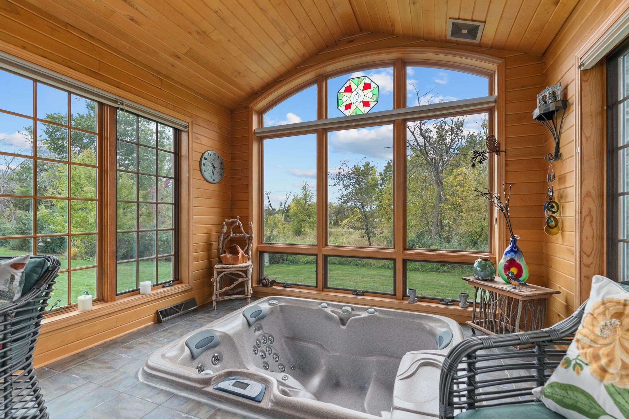 1211 Park Ridge Avenue Oshkosh, WI 54901 - Photo 11 of 19