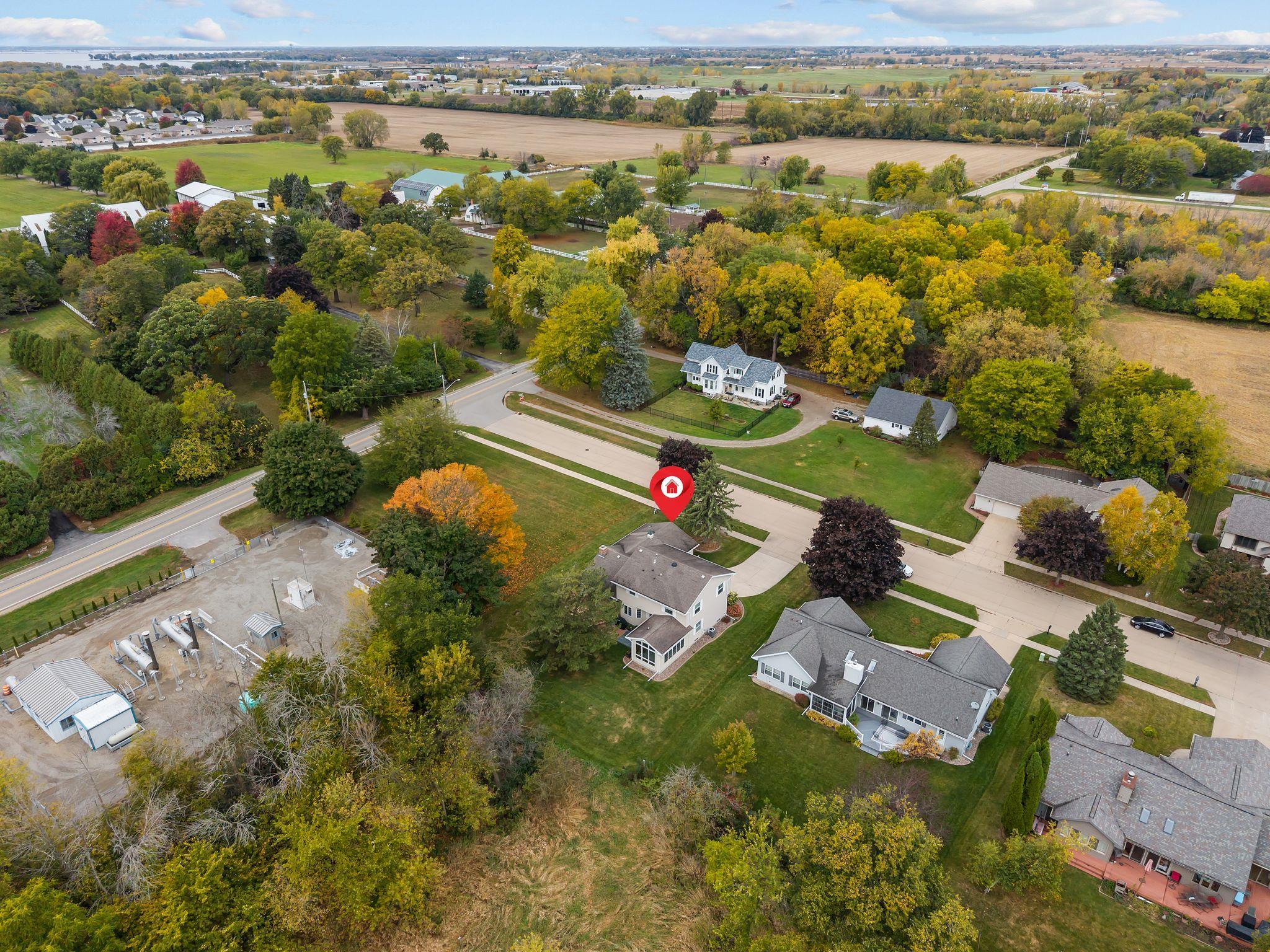 1211 Park Ridge Avenue Oshkosh, WI 54901 - Photo 5 of 19