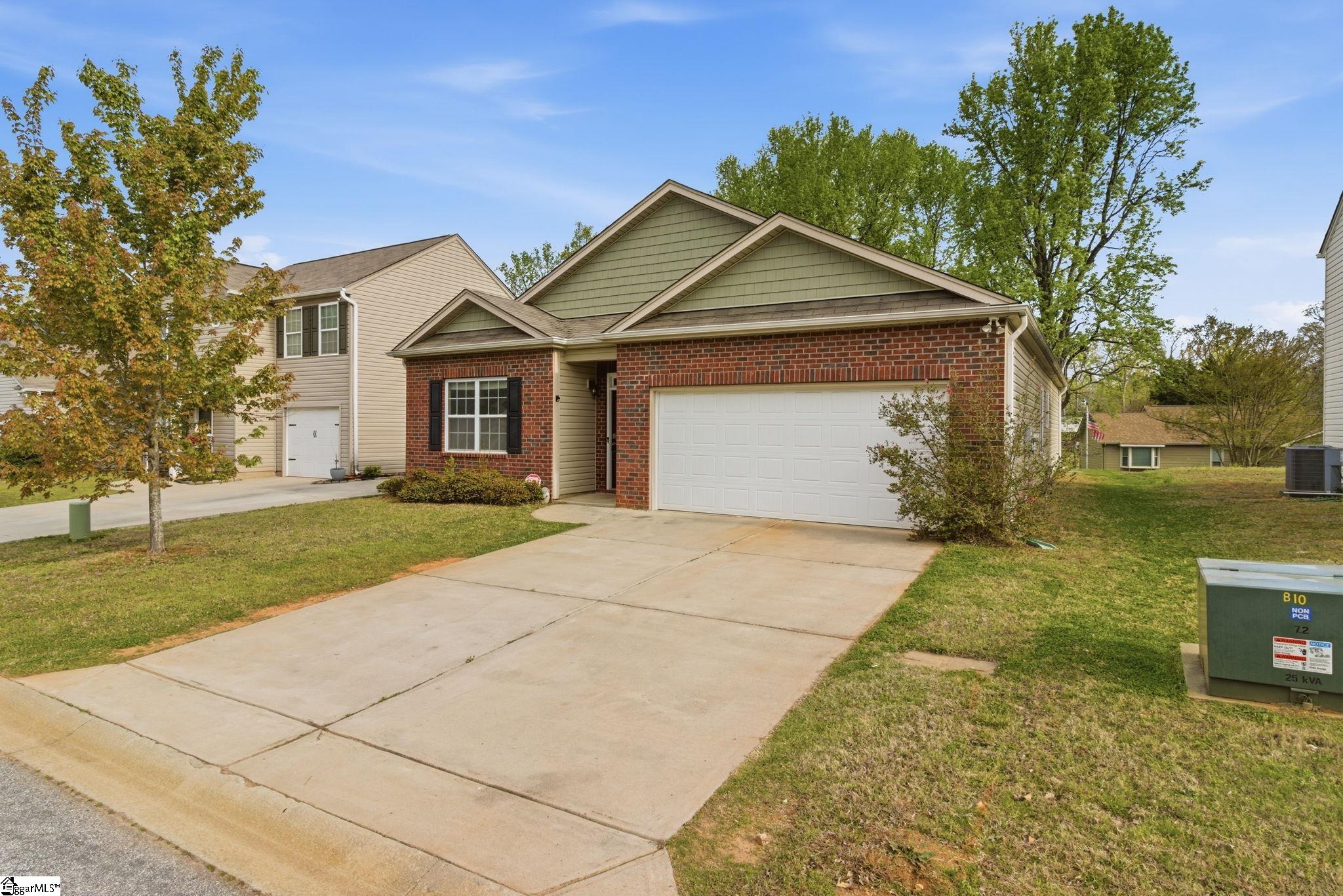 516 Craftsman Lane Boiling Springs, SC 29316 - Photo 2 of 25