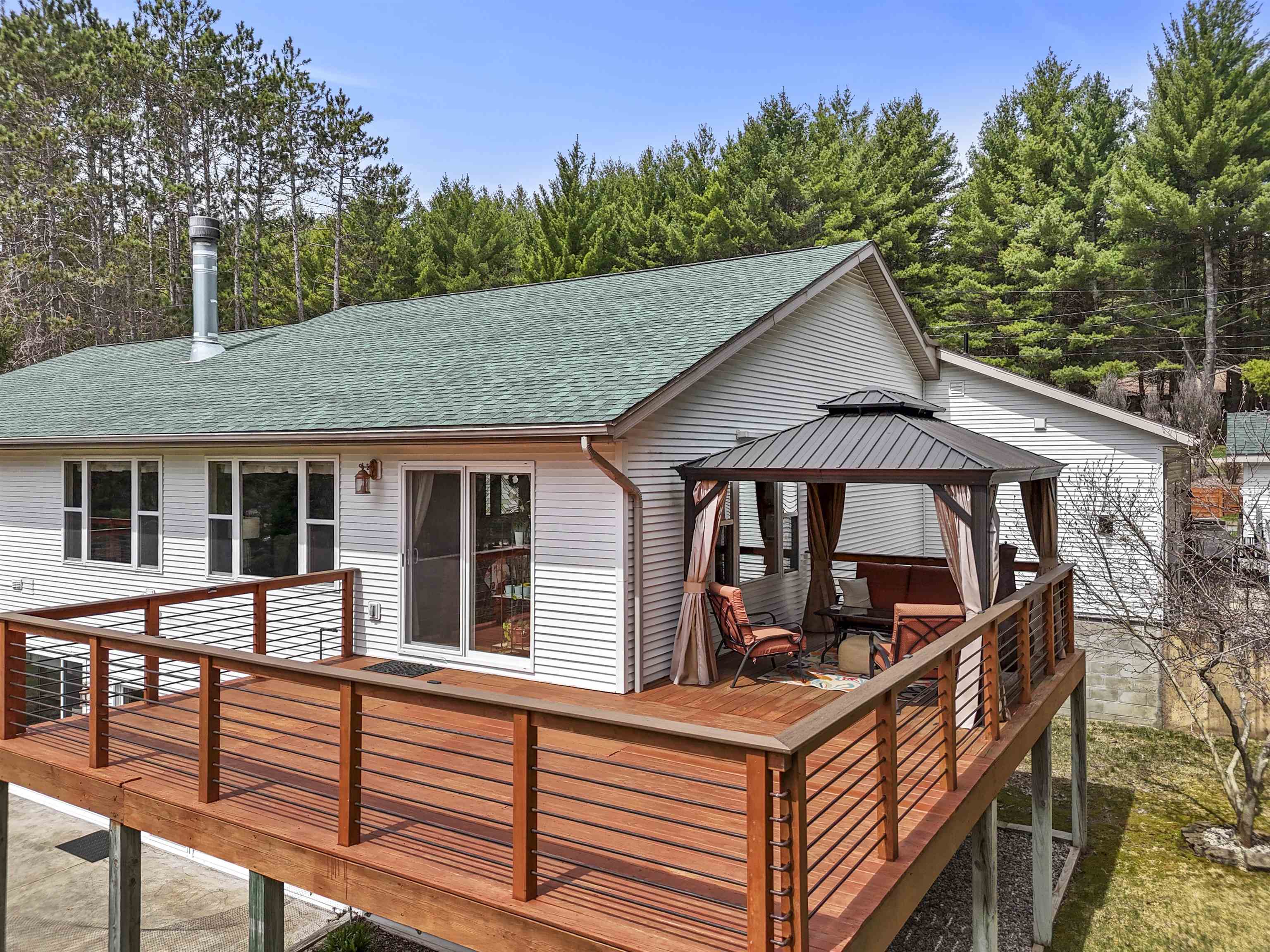 1660 High Road Roscommon, MI 48653 - Photo 49 of 68 1933741-652aaaee-7066-45db-a23f-faf289a91cc7.JPG