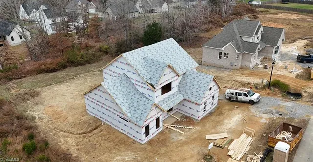 $625,000 | 7607 Sir William Drive, Kernersville, NC 27284