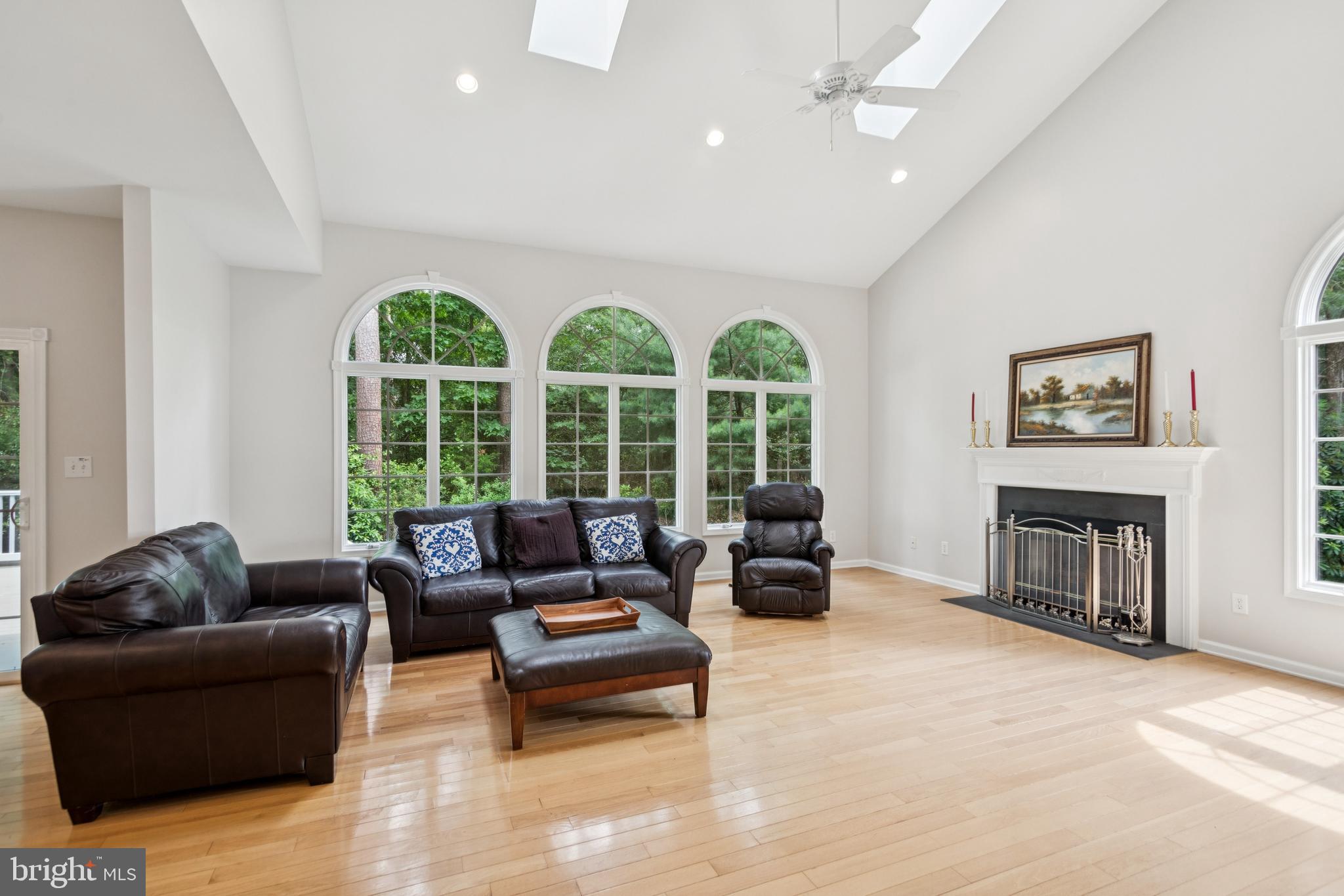 2 Teaberry Court Shamong, NJ 08088 - Photo 19 of 44 Family Room w/ Vaulted Ceiling.
