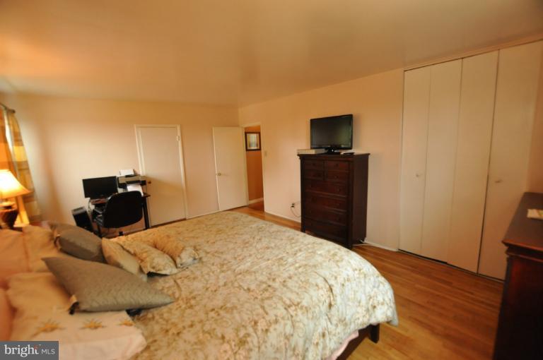 2350 Hamiltowne Circle Rosedale, MD 21237 - Photo 2 of 23 Bedroom (Master)