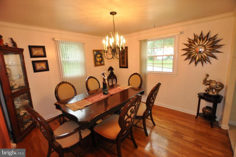 2350 Hamiltowne Circle Rosedale, MD 21237 - Photo 6 of 23 Dining Room