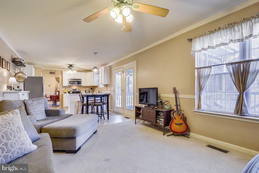 8220 Selwin Court Rosedale, MD 21237 - Photo 14 of 36 Spacious family room