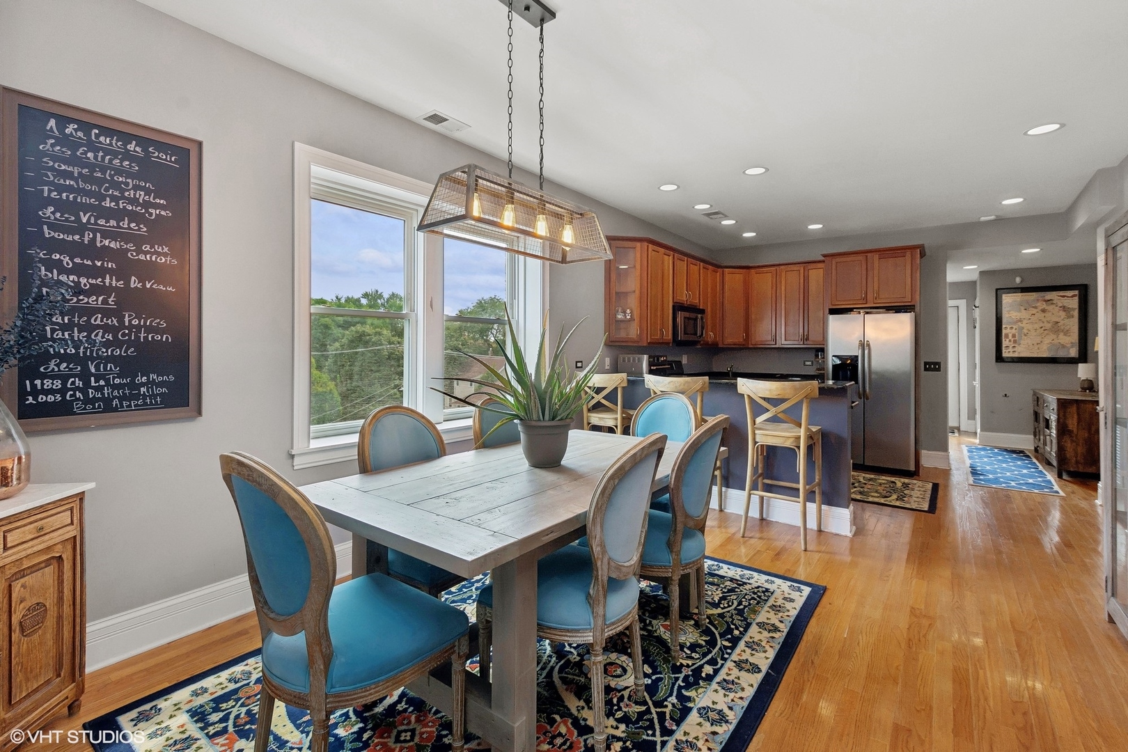 4920 North Ridgeway Avenue, Unit 3 Chicago, IL 60625 - Photo 8 of 24 Gallery Image 8