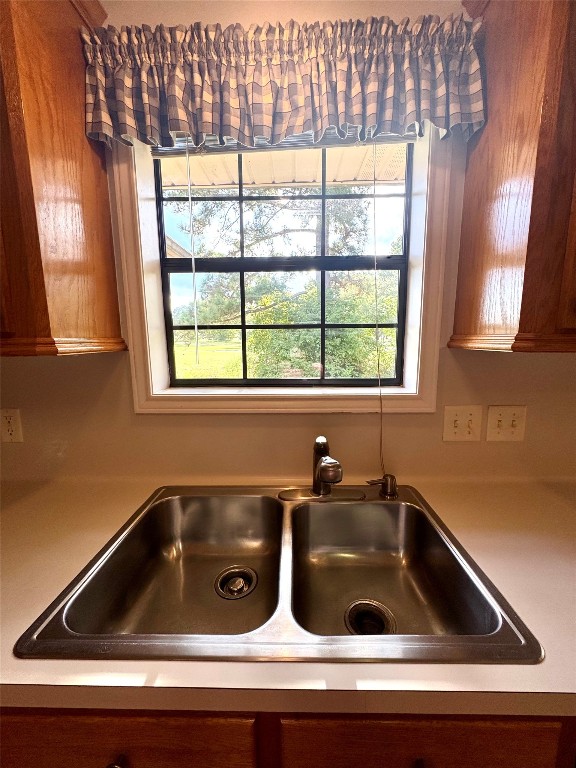 20 Shallow Springs Trinity, TX 75862 - Photo 24 of 48 a bathroom with a sink and a window