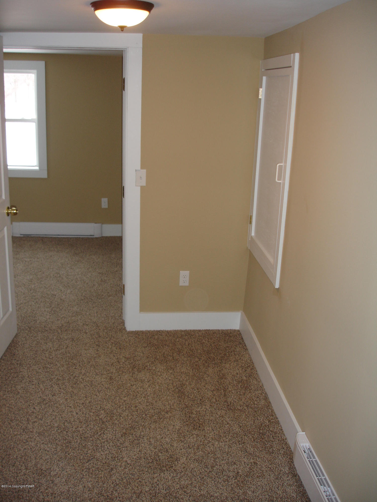 1 Lower Cherry Valley Road Stroudsburg, PA 18360 - Photo 21 of 33 Upstairs Foyer