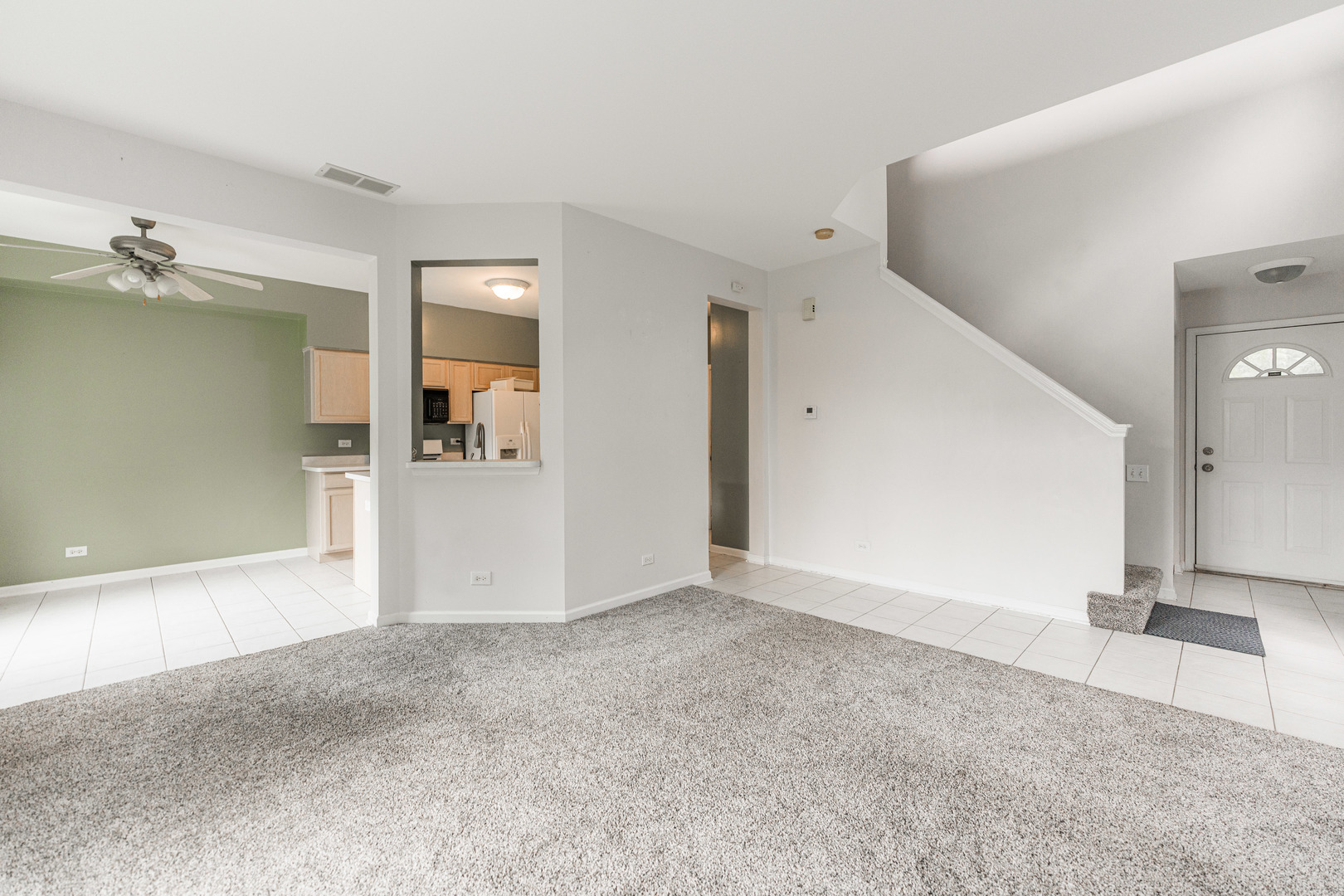 1543 Spaulding Road Bartlett, IL 60103 - Photo 4 of 26 Gallery Image 4
