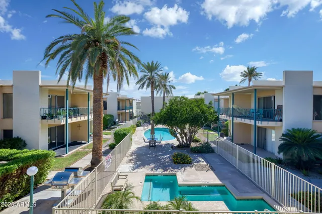 $325,000 | 3655 North 5th Avenue, Unit 203, Phoenix, AZ 85013