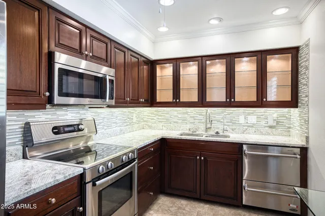 $325,000 | 3655 North 5th Avenue, Unit 203, Phoenix, AZ 85013