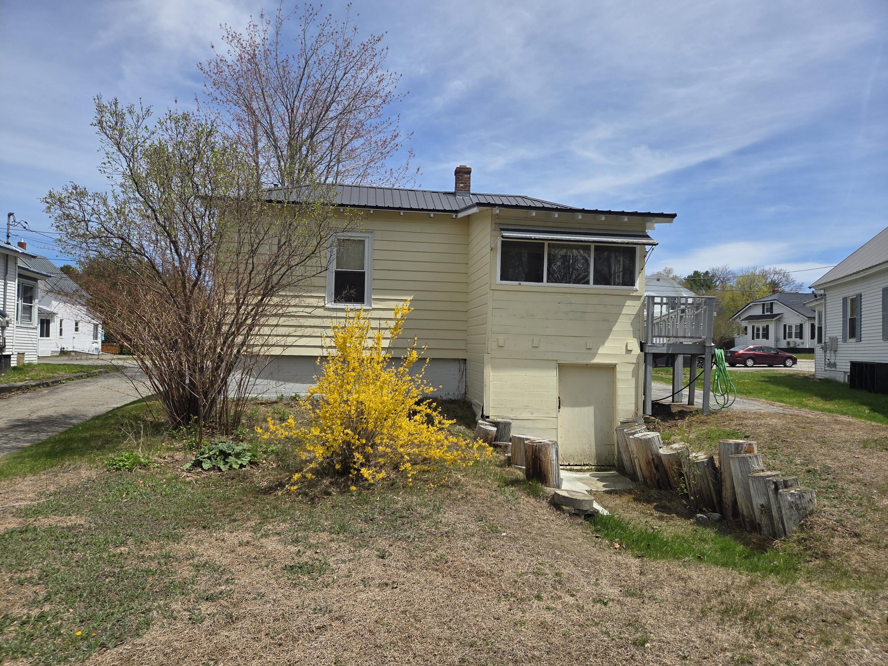 90 Bates Street Millinocket, ME 04462 - Photo 25 of 28