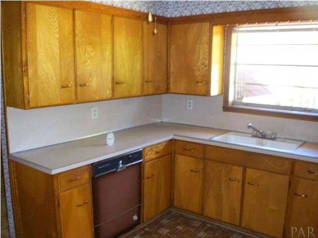 3631 Maule Road Pensacola, FL 32503 - Photo 4 of 9 Gallery Image 4