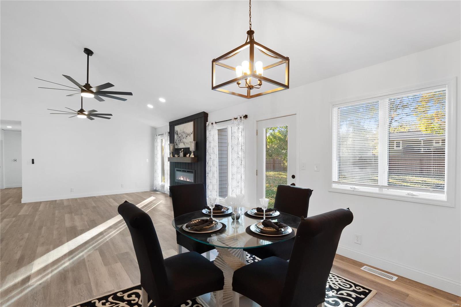 1969 Banyan Tree Road Collinsville, IL 62234 - Photo 11 of 38 Gallery Image 11