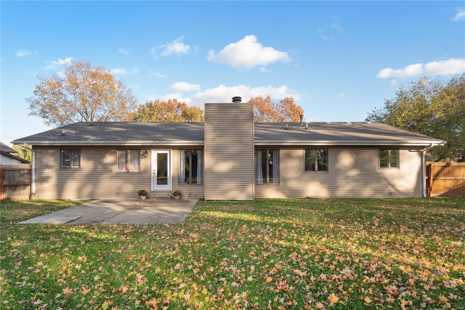 1969 Banyan Tree Road Collinsville, IL 62234 - Photo 34 of 38 Gallery Image 34