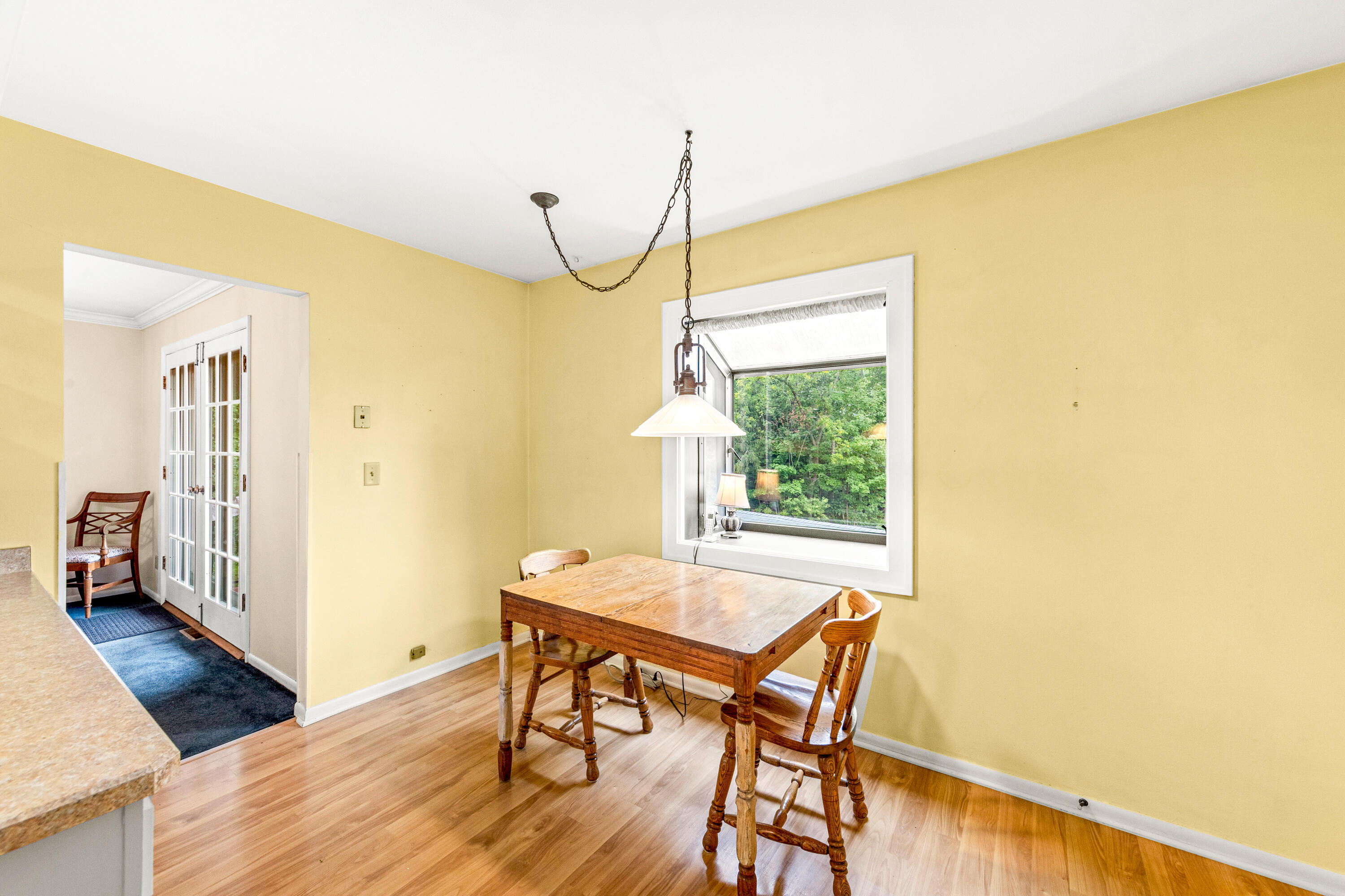13370 West Bluemound Road, Unit 3 Elm Grove, WI 53122 - Photo 6 of 22 Kitchen table