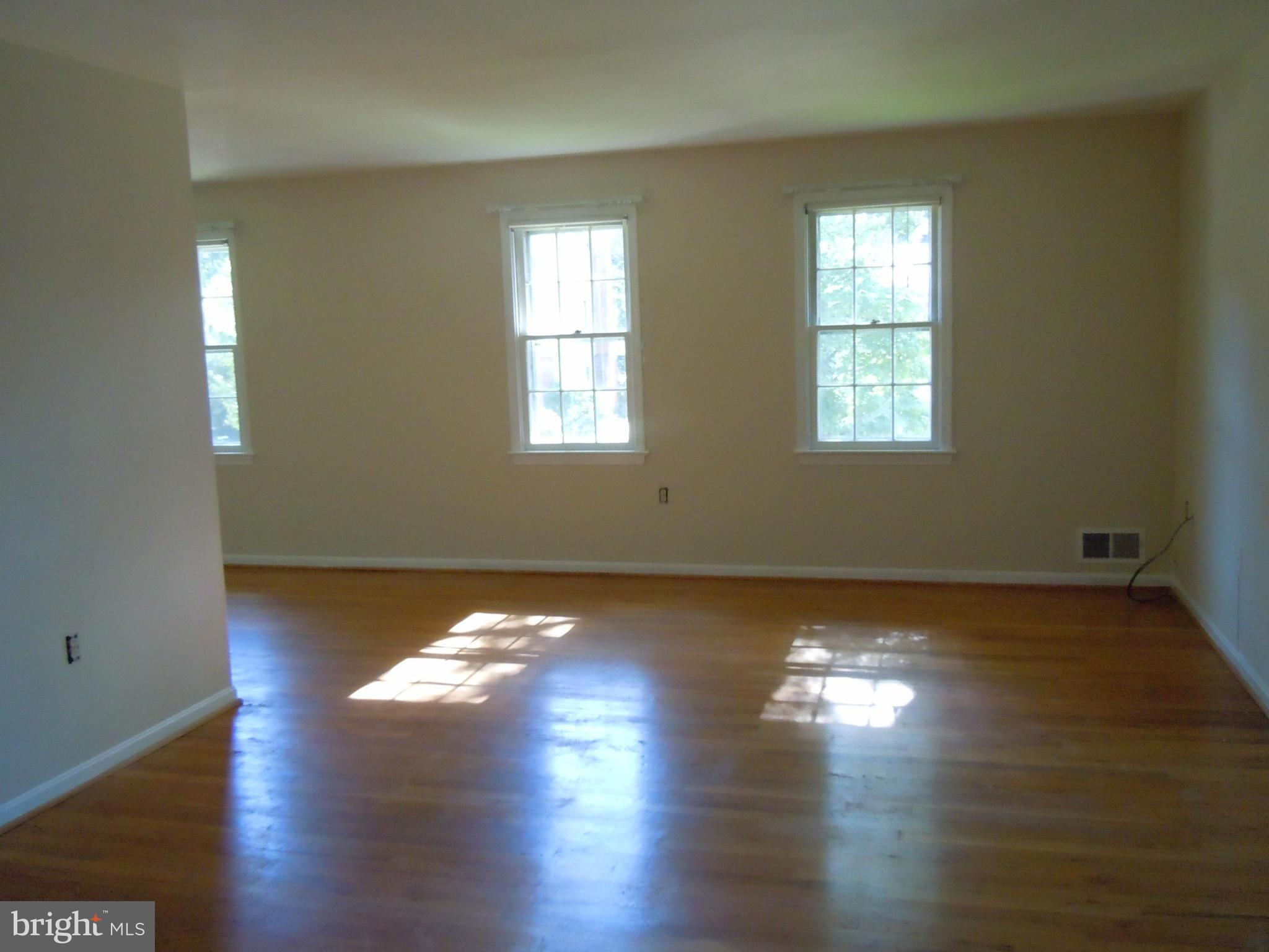 1312 Winding Waye Lane Silver Spring, MD 20902 - Photo 15 of 15 Bedroom (Master)